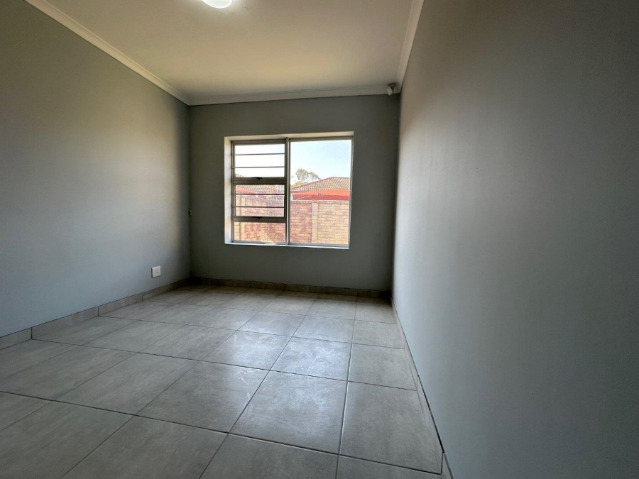 To Let 2 Bedroom Property for Rent in Walmer Heights Eastern Cape